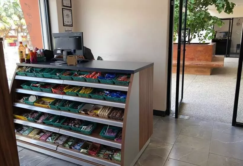 Suites Lomboy & Plaza