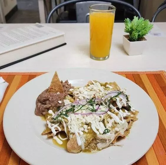 Suites Lomboy & Plaza