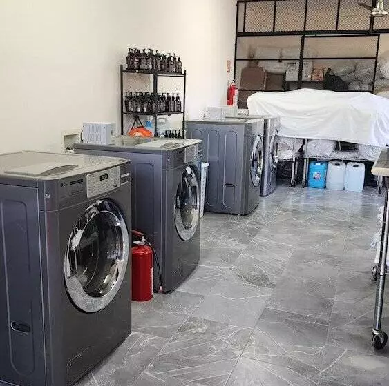 Suites Lomboy & Plaza