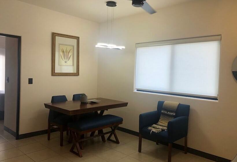 Suites Lomboy & Plaza