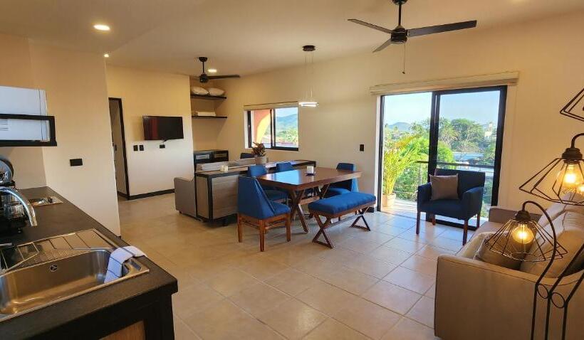 Suites Lomboy & Plaza