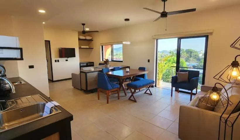 Suites Lomboy & Plaza