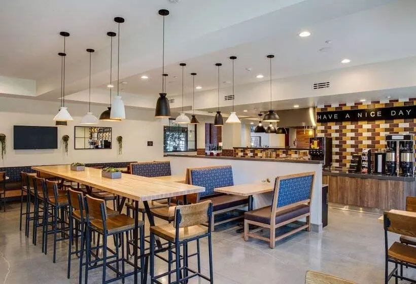 Ayres Hotel Rialto Fontana