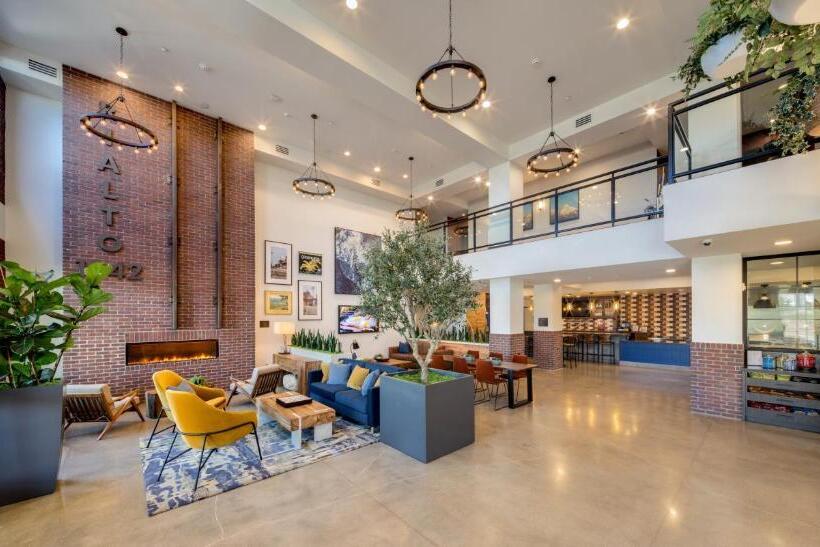 Ayres Hotel Rialto Fontana