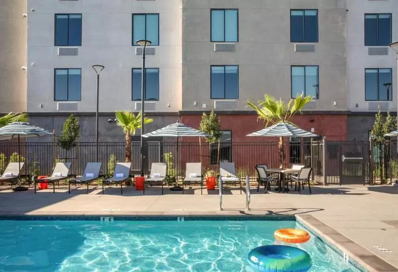 Ayres Hotel Rialto Fontana