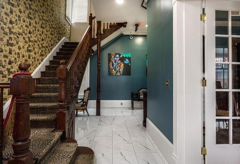 Celestine Bed And Breakfast