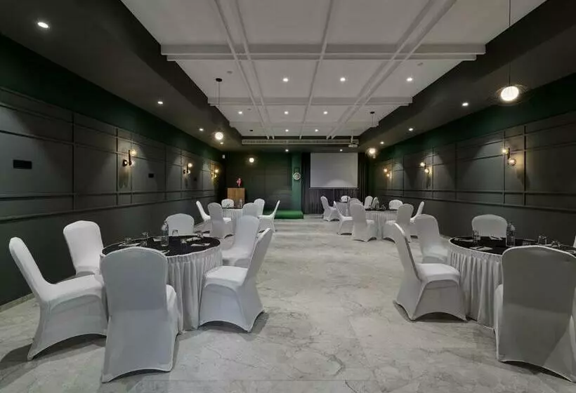 Hotelli Akruti, Nanded