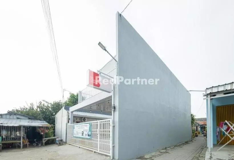 ホテル Atiq Homestay Syariah Mitra Reddoorz