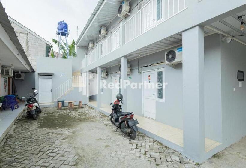 فندق Atiq Homestay Syariah Mitra Reddoorz