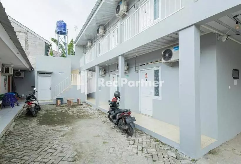 ホテル Atiq Homestay Syariah Mitra Reddoorz