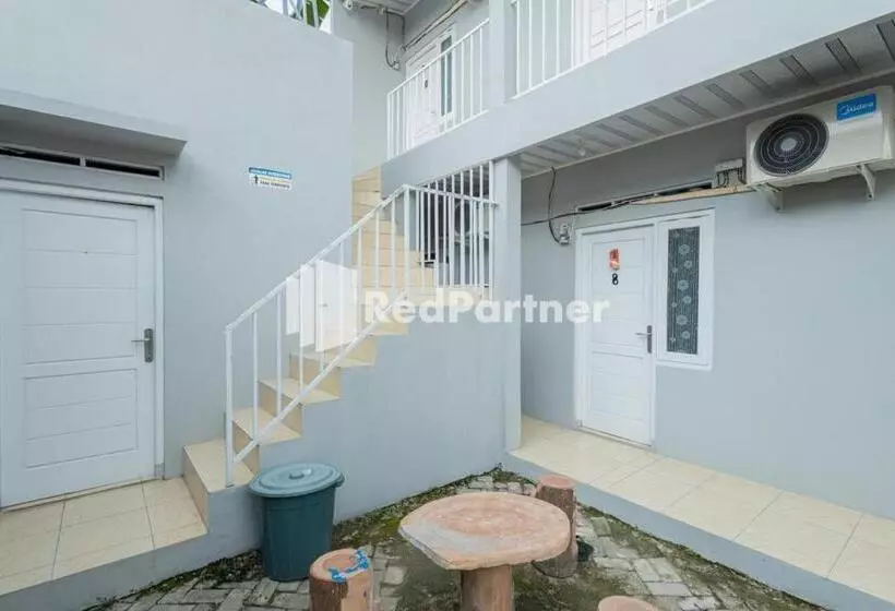 ホテル Atiq Homestay Syariah Mitra Reddoorz