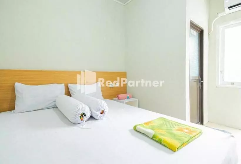 ホテル Atiq Homestay Syariah Mitra Reddoorz