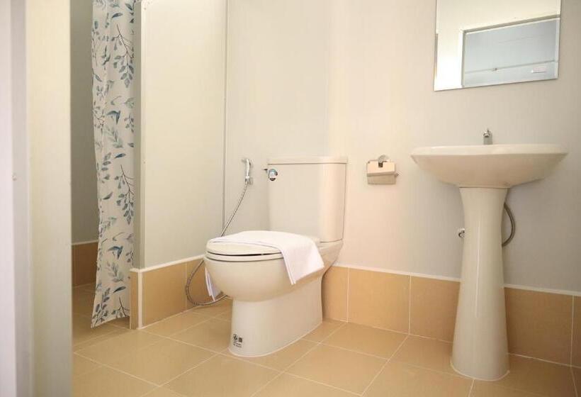 בית מלון כפרי Homey Hut Ayutthaya