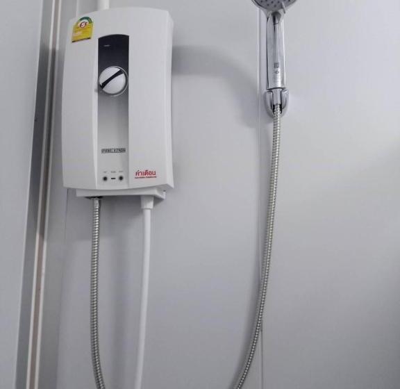 בית מלון כפרי Homey Hut Ayutthaya