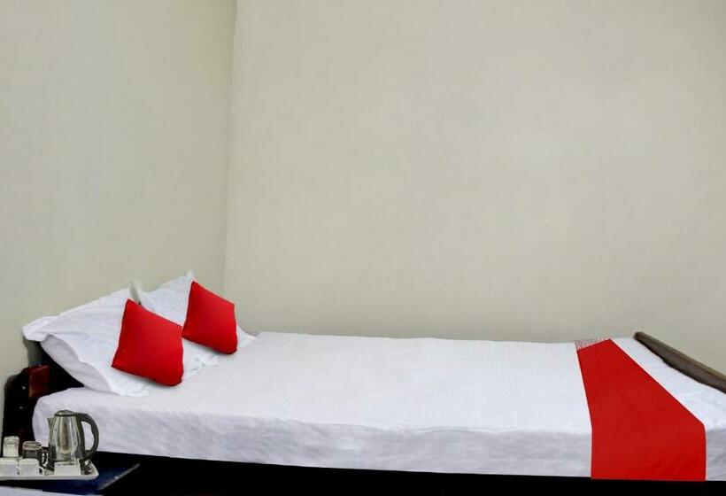 בית מלון כפרי Oyo 80513 Rose Garden