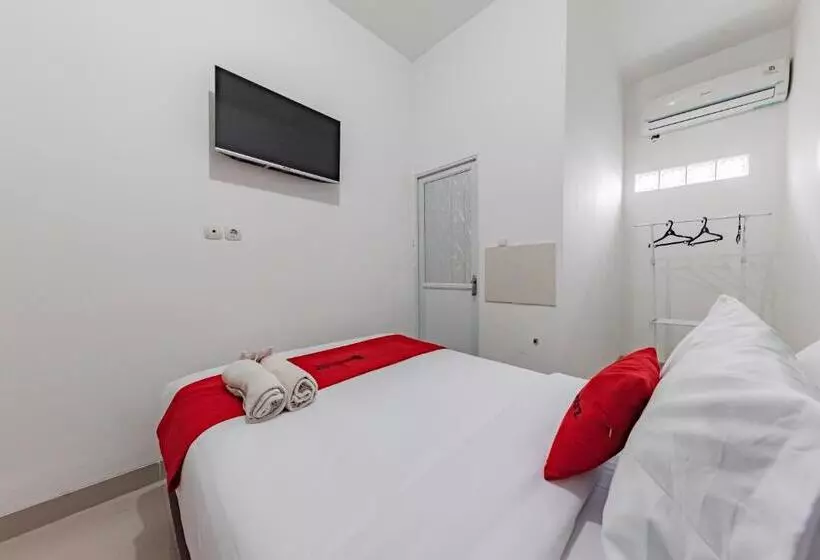 Hotelli Reddoorz @ Suryakencana Bogor