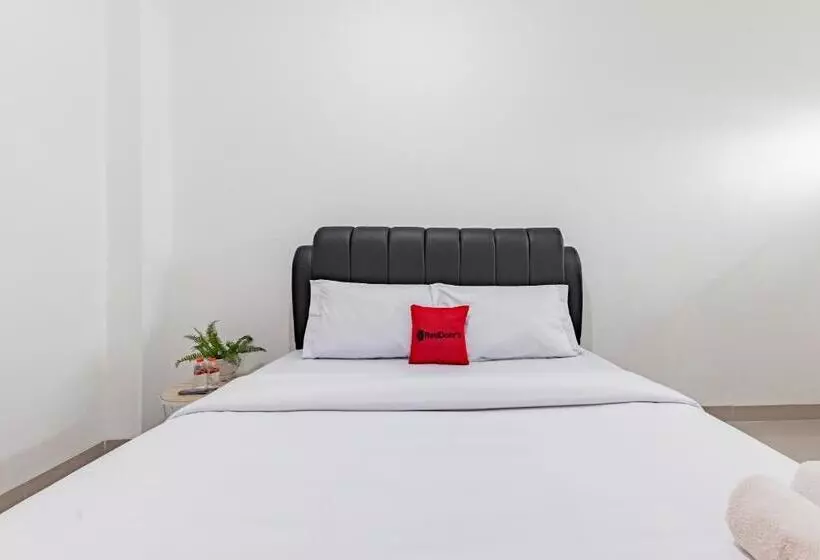 Hotelli Reddoorz @ Suryakencana Bogor