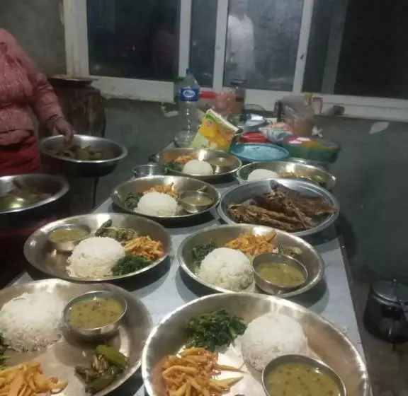 هتل Unique Point Home Stay