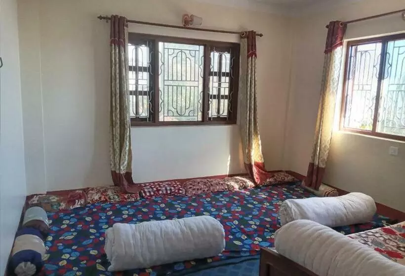 هتل Unique Point Home Stay