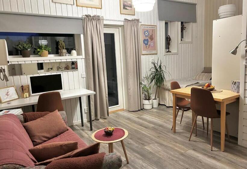 Lilla Huset Bed & Breakfast Countryside Guesthouse, Free Parking