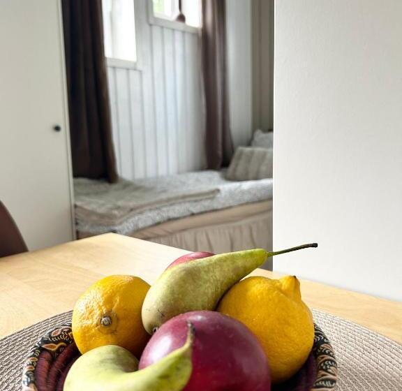 Lilla Huset Bed & Breakfast Countryside Guesthouse, Free Parking