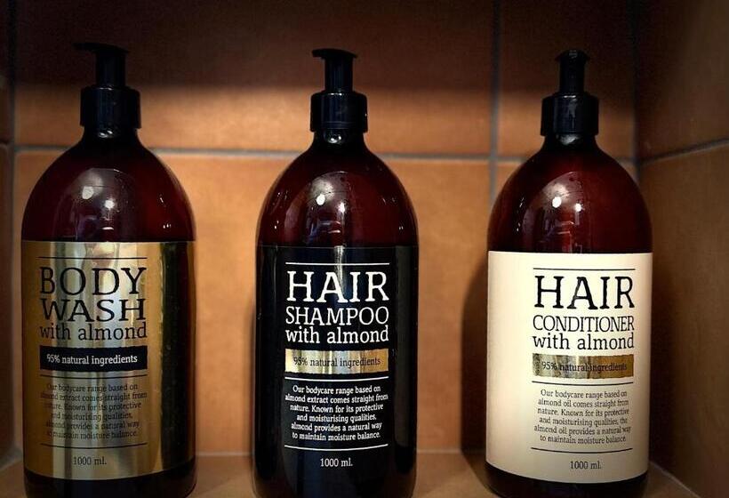 Lilla Huset Bed & Breakfast Countryside Guesthouse, Free Parking