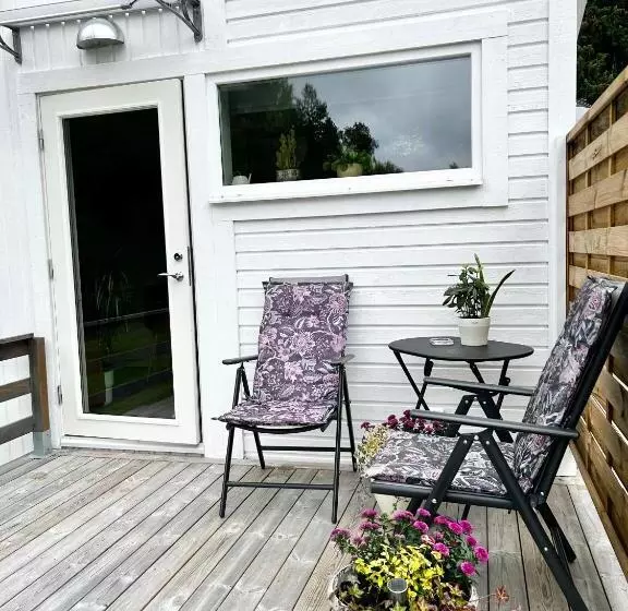 Lilla Huset Bed & Breakfast   Countryside Guesthouse, Free Parking