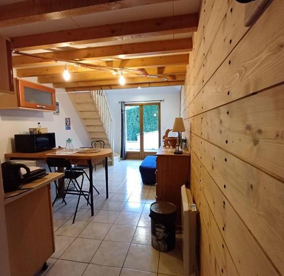 ペンション Guesthome La Petite Salette