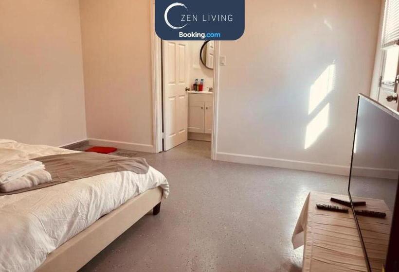 ペンション Studio With Private Entrance By Zen Living Short Term Rental