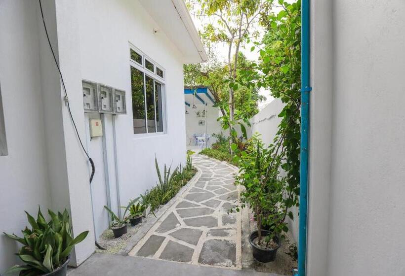 پانسیون Tropica Thoddoo Inn, Maldives