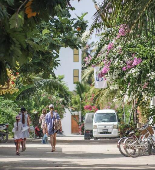 پانسیون Tropica Thoddoo Inn, Maldives