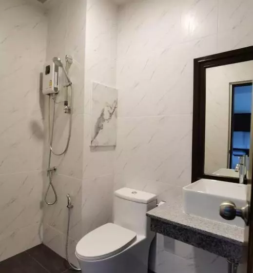 โรงแรมชลาลัย กระบี่ Chalalai Hotel Krabi