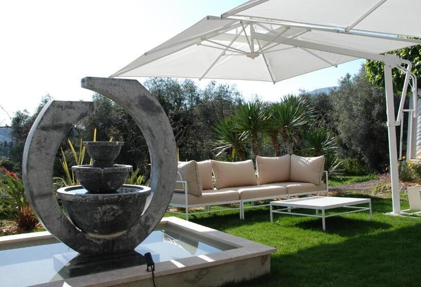 مبيت وإفطار Les Chambres D Hôtes De L Oliveraie