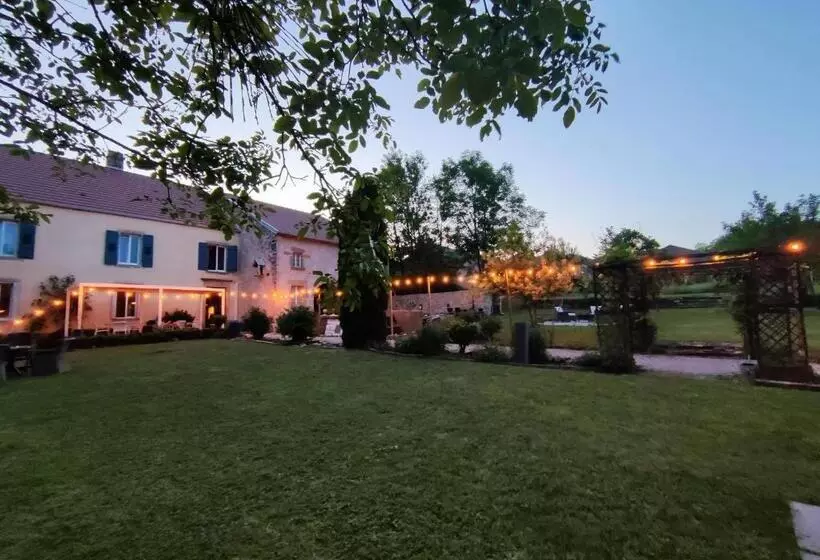 Aamiaismajoitus (B&B) Maison Egalité