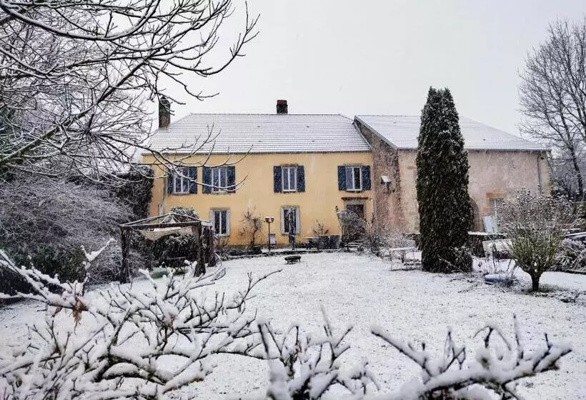 Aamiaismajoitus (B&B) Maison Egalité