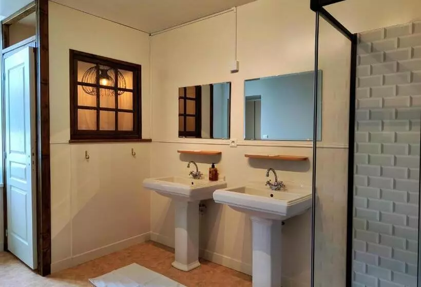 Aamiaismajoitus (B&B) Maison Egalité