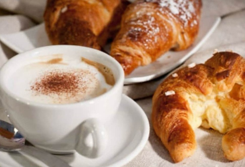 تختخواب و صبحانه My Luxury