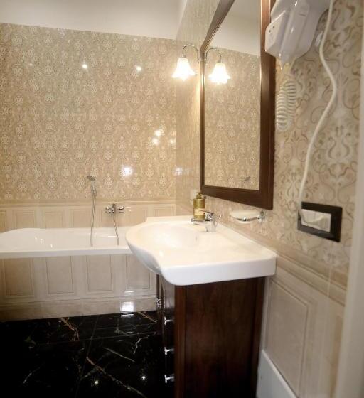 تختخواب و صبحانه My Luxury