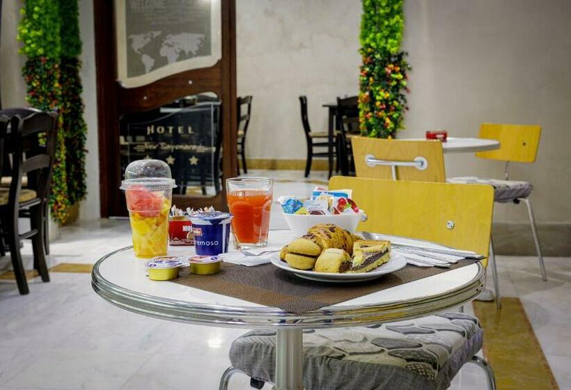 تختخواب و صبحانه New Sayonara