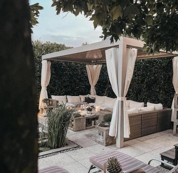 צימר Sunny Way Home Accommodation & Spa