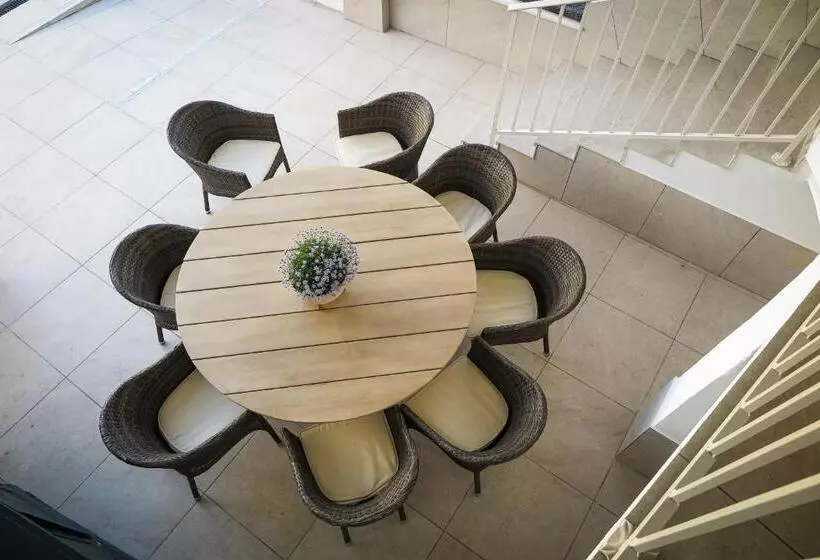 Aamiaismajoitus (B&B) Tomé, Casa De Huéspedes