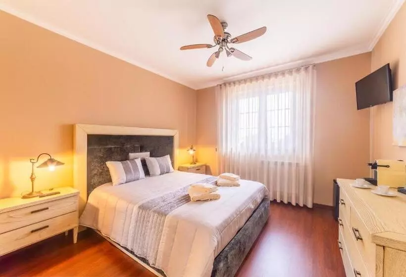 Hotelli Boa Vida Alojamentos