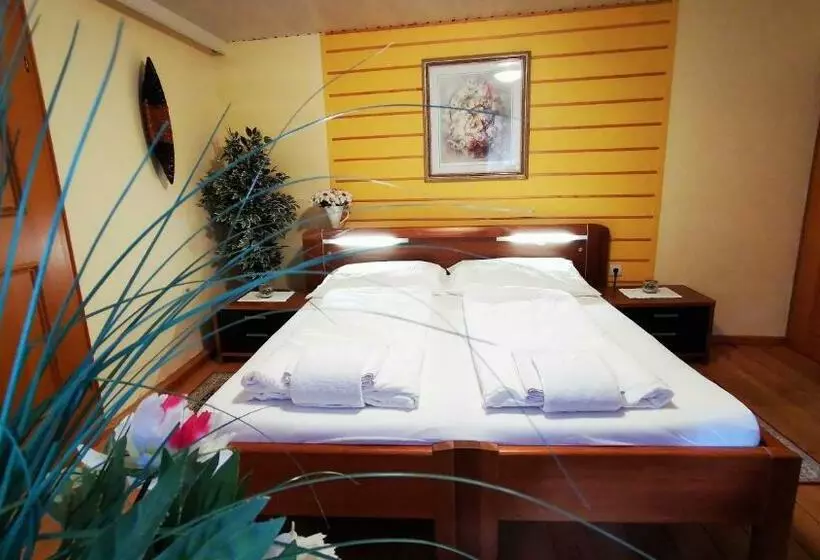 ホテル Gasthof Geronimo