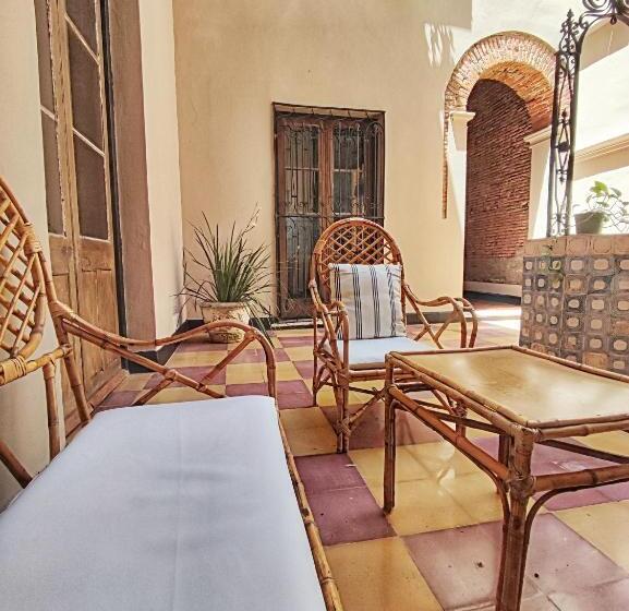 Hotel La Botica De 1852