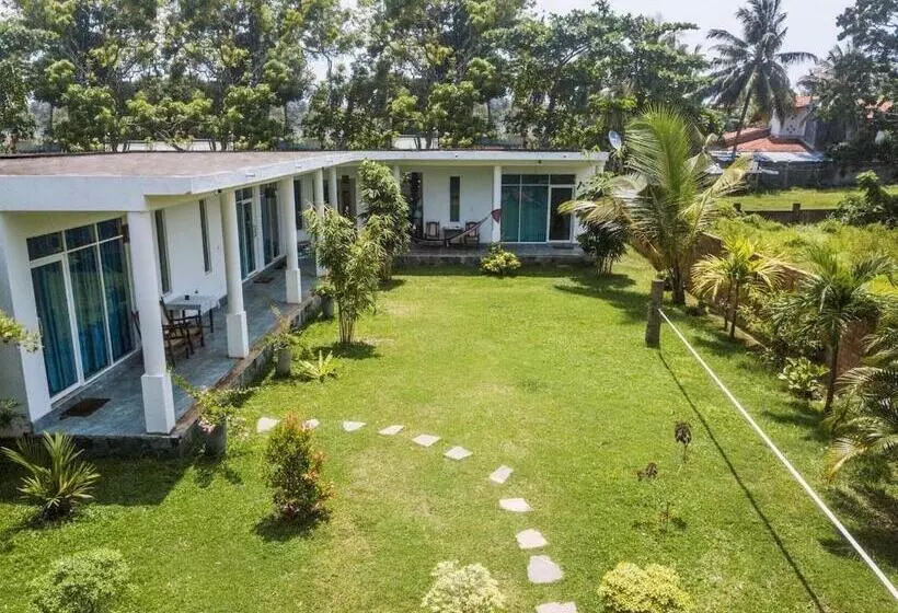 ホテル Lost Paradise Sri Lanka