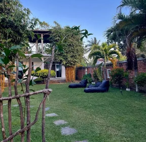 ホテル Lost Paradise Sri Lanka