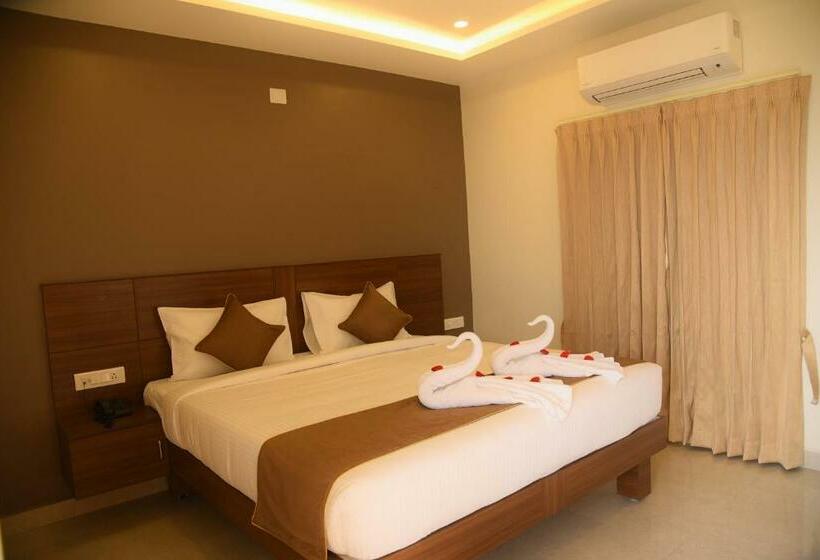 בית מלון כפרי Pvk Residency