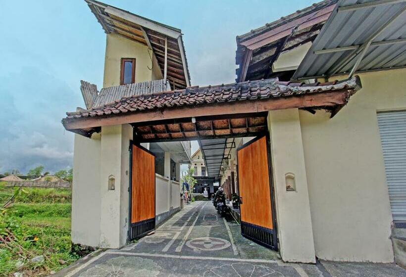 בית מלון כפרי Spot On 91981 Diwi Homestay