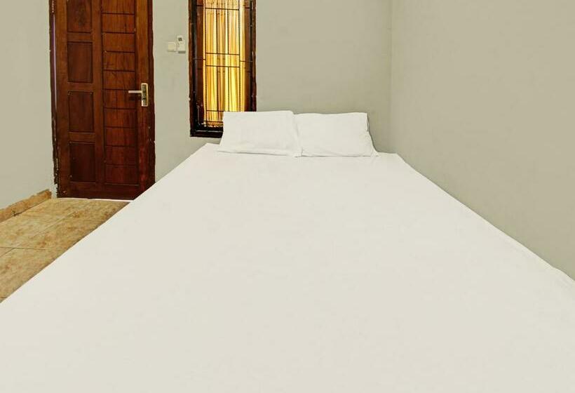 בית מלון כפרי Spot On 91981 Diwi Homestay