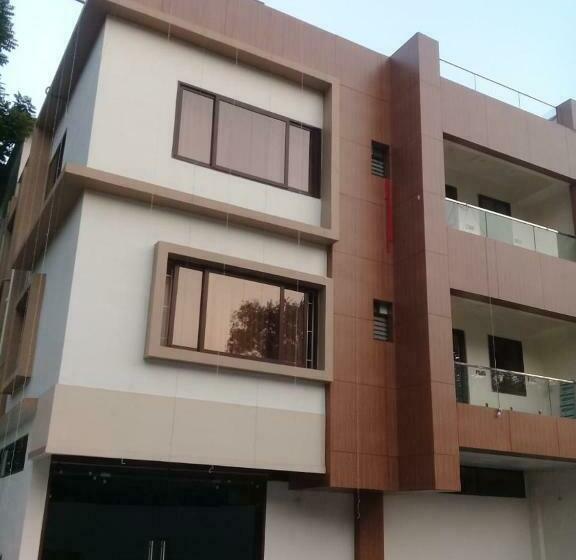 בית מלון כפרי The Golden Sand